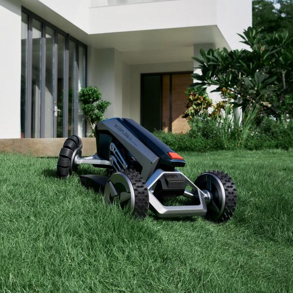 EcoFlow Blade + Lawn Sweeper Kit