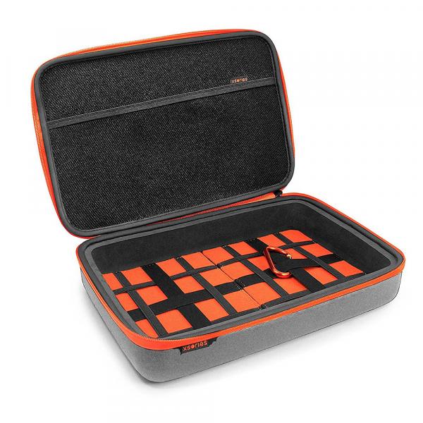 xsories Universal Soft Case Capxule big